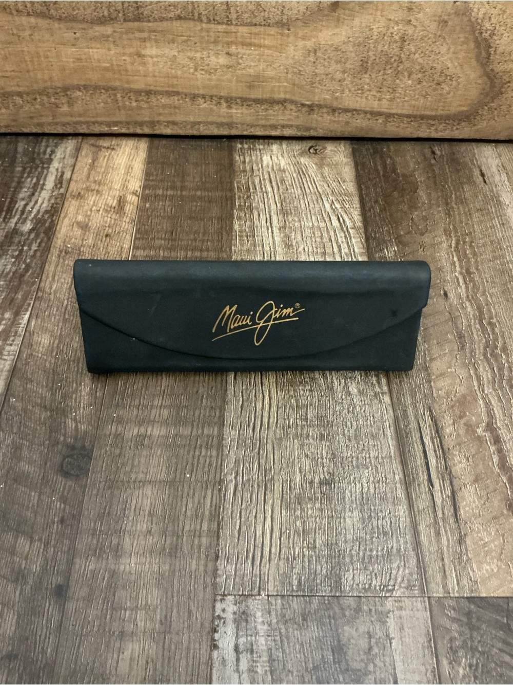 MAUI JIM Sunglass Case Black Tri Fold Felt Lined Magnet Front Closure & Cloth